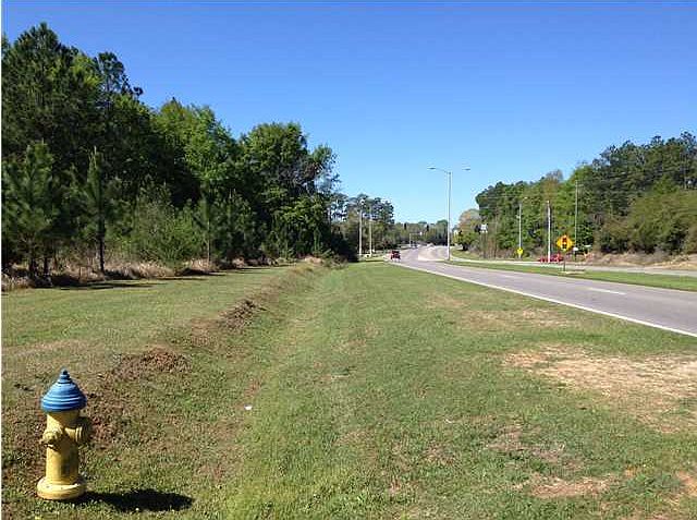 2nd image of Airport Blvd