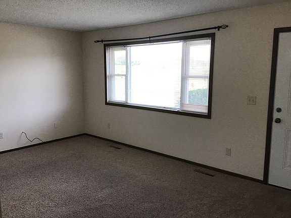 Additional living room picture