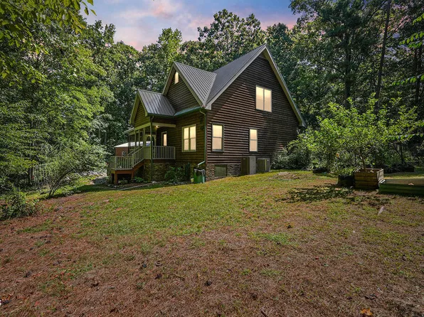 240 McGregor Woods Rd, Chapel Hill, NC 27517