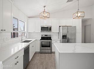 928 E Hope St, Mesa, AZ 85203