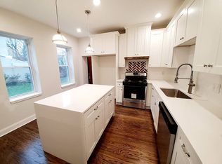 466 Conarroe St, Philadelphia, PA 19128