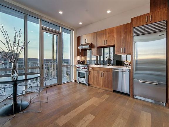 3rd image of 222 West Ave Unit 1502
