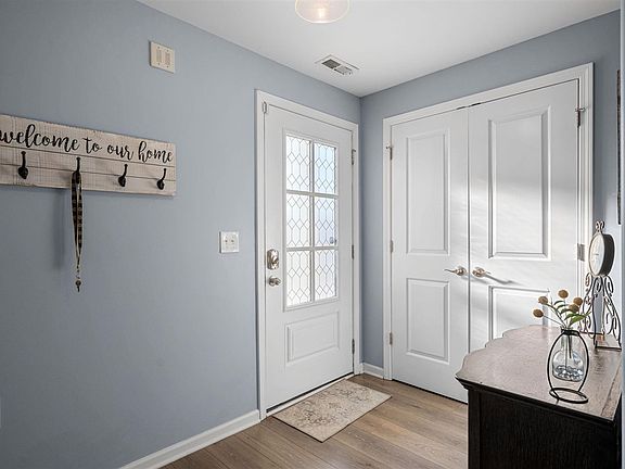 5th image of 7190 Centerstone Dr