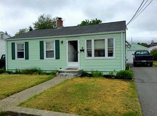 28 Dover St, Pawtucket, RI 02860
