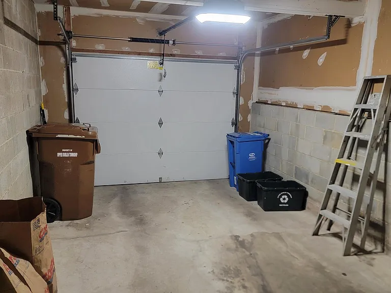 1901 Monroe Ln — Photo 11