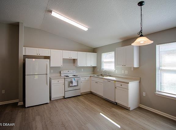 3rd image of 6 Ponderosa Ln #A