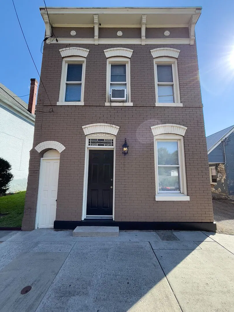 3BR Single Family Home in Northside of Cumberland — Photo 1