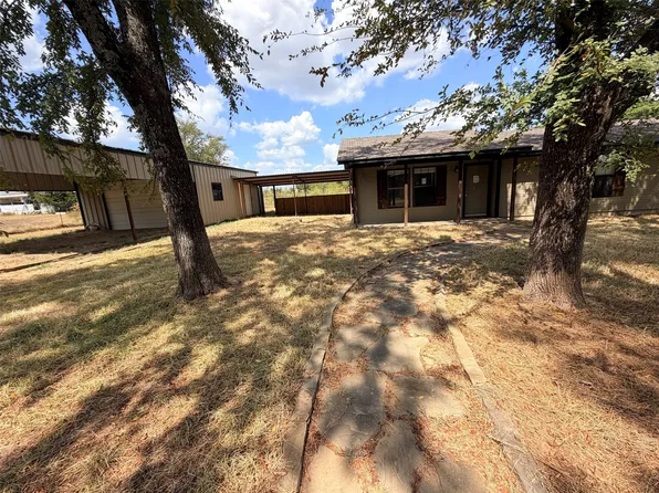 1223 Yowell Rd, Whitesboro, TX 76273