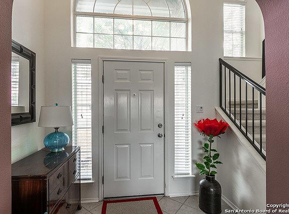 2nd image of 611 Coral Hbr