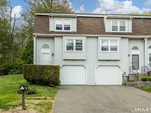 26 Kowal Court, Newington, CT 06111