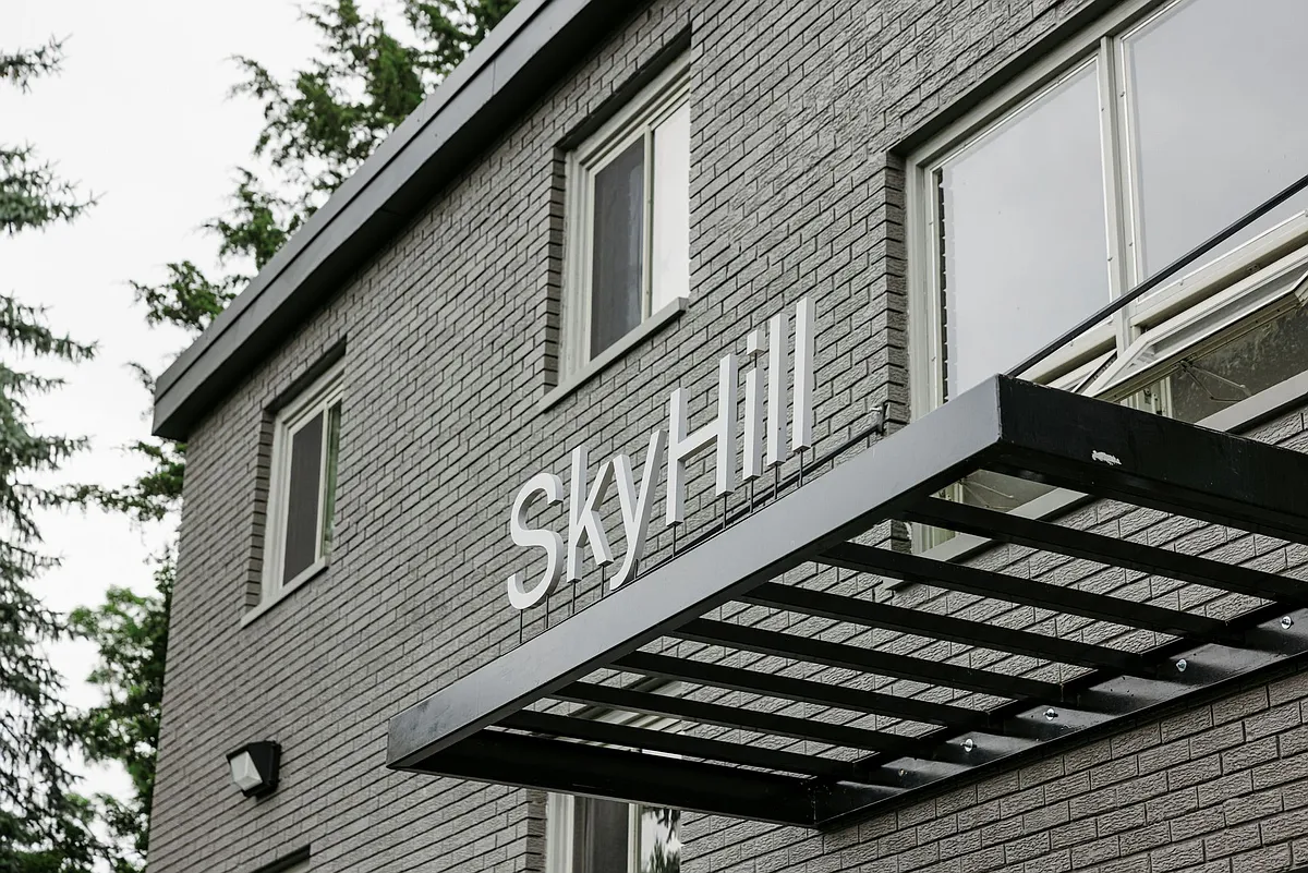 Building Photo - SkyHill Apartments