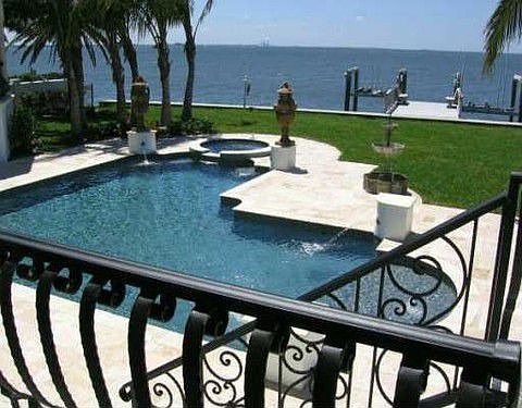 5th image of 100 Martinique Ave