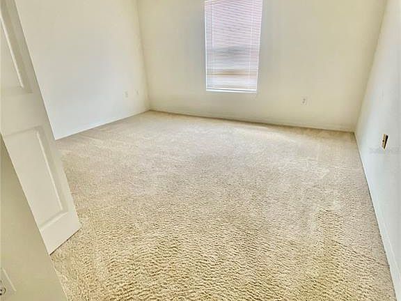 3rd image of 5479 Vineland Rd APT 9304