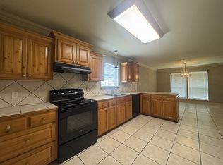 7532 Associate Dr, Baton Rouge, LA 70817