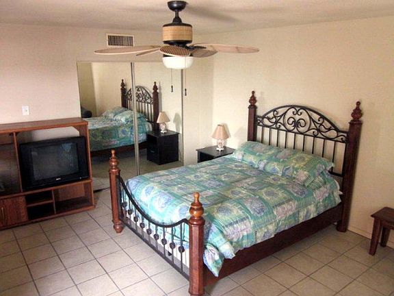 5th image of 120 Padre Blvd Unit 305