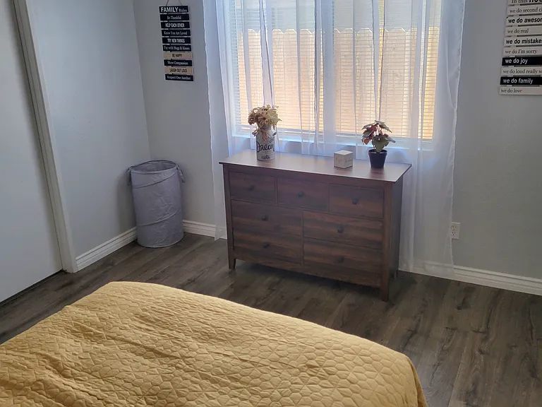 13746 Gemini St — Photo 16