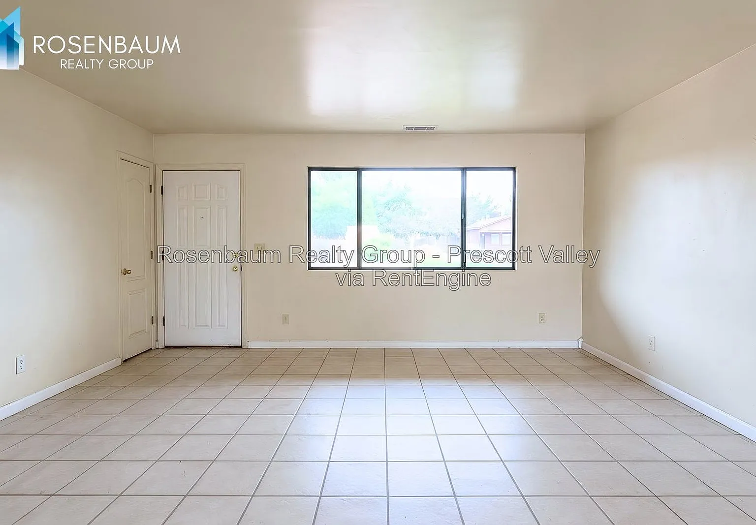 3 bed, 2.0 bath, 1148 sqft, $2,000 — Photo 2