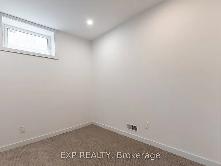 614 Chiddington Ave — Photo 15