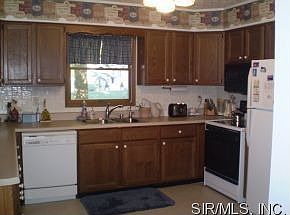 2nd image of 123 Woods Mill Dr