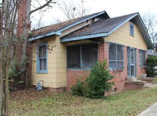 406 S Harris St, Sandersville, GA 31082