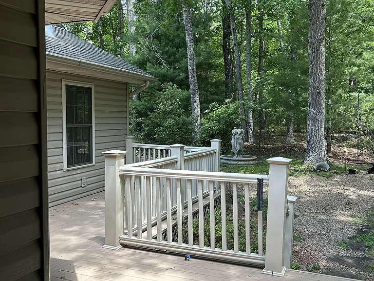 129 Ivy Ln — Photo 24