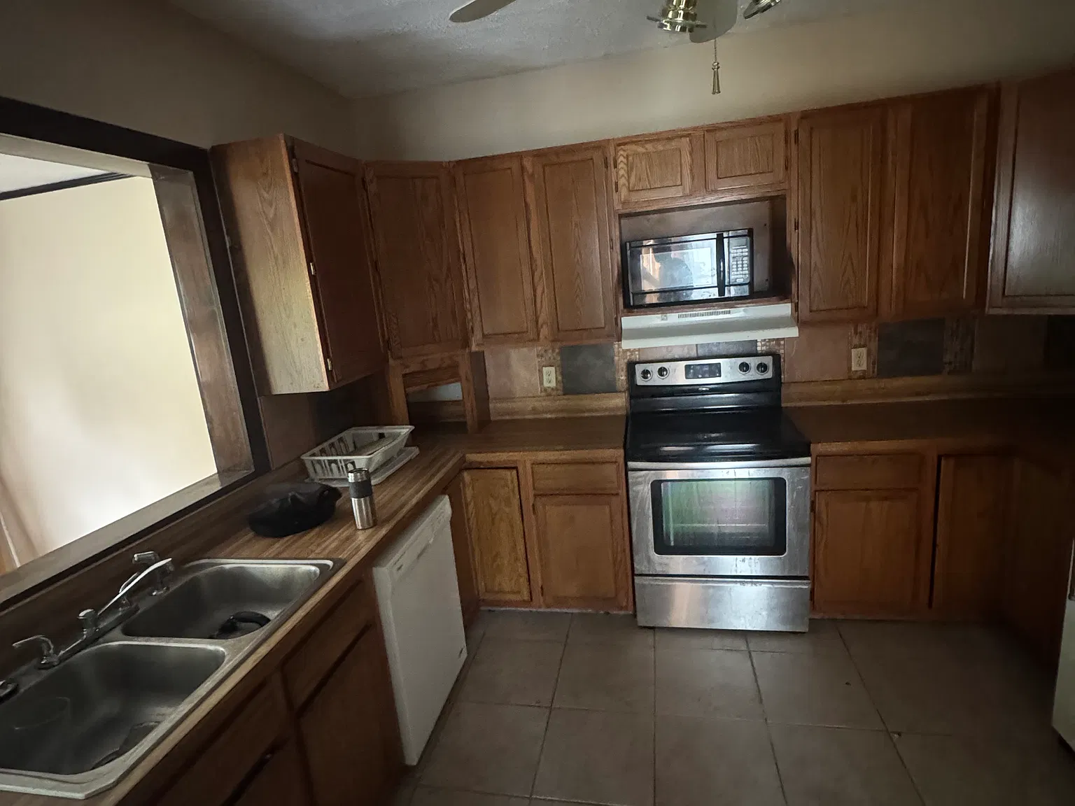 4 bed, 1702 sqft, $1,450 — Photo 2
