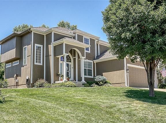 2nd image of 4522 N 108th St