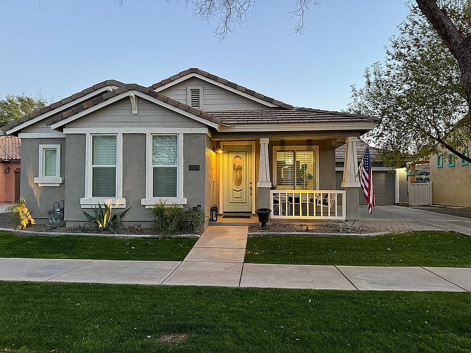 1st image of 2833 E Camellia Dr