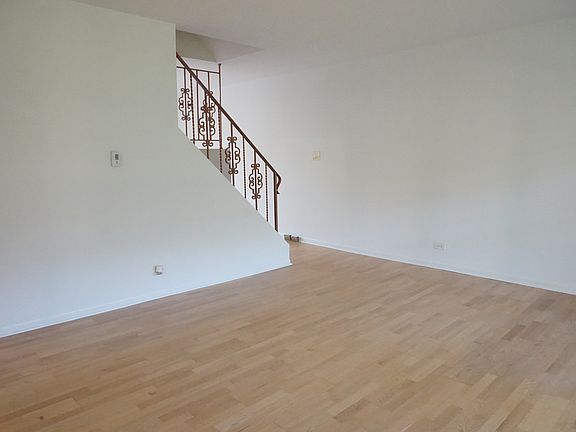 5th image of 7979 Nordica Ave