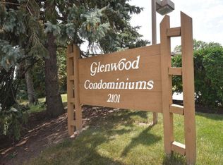 2101 W Good Hope Rd UNIT 104, Glendale, WI 53209