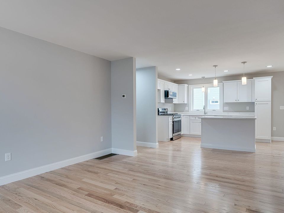 58 Lund Street, Nashua, NH 03060 Zillow