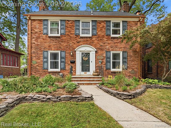 2nd image of 446 W Drayton St