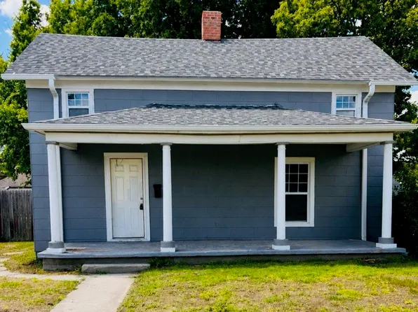 310 W 3rd St, McCook, NE 69001