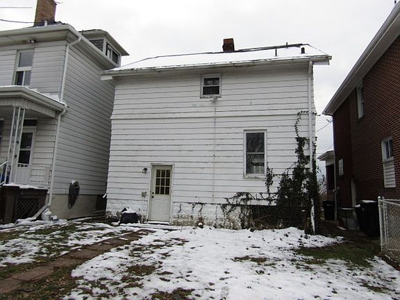 4th image of 324 Ridgewood Ave