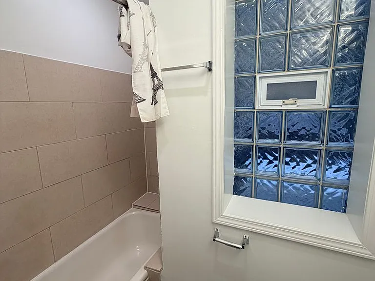 1748 N Keystone Ave — Photo 34