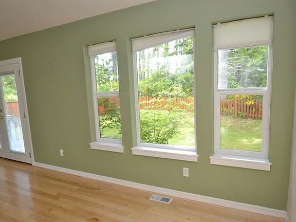 4th image of 813 Madeline St