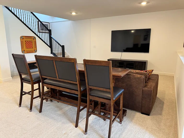 11451 Queens Ct N — Photo 22