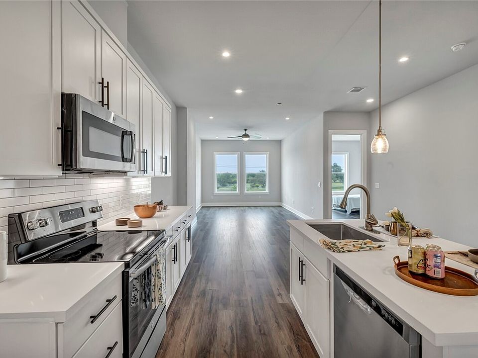 1st image of 4507 E Martin Luther King Jr Blvd #124