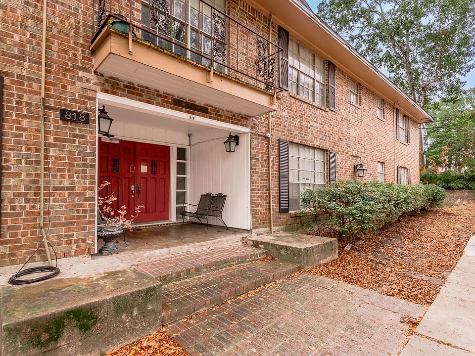 1st image of 818 University Ave APT 3