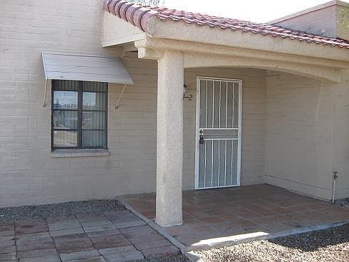 1st image of 3014 N Fontana Ave Unit 2