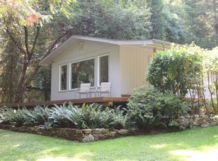 49514 McKenzie Hwy, Vida, OR 97488