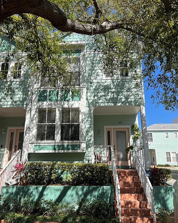 1st image of 645 4th Ave S