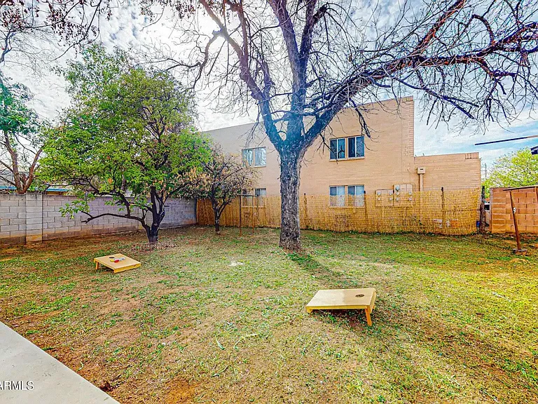 707 E University Dr #B — Photo 16