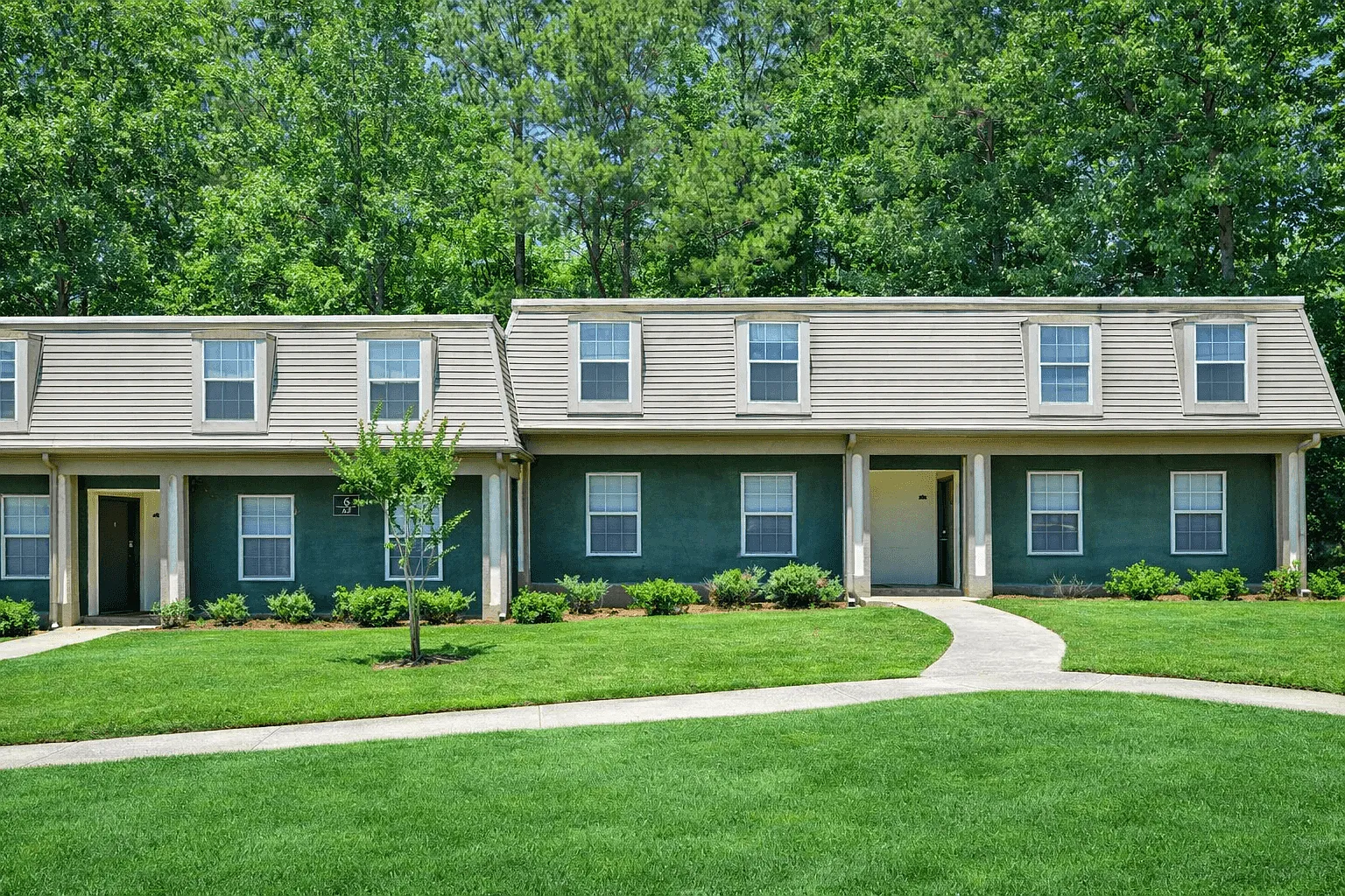 Maplewood Pointe — Photo 2