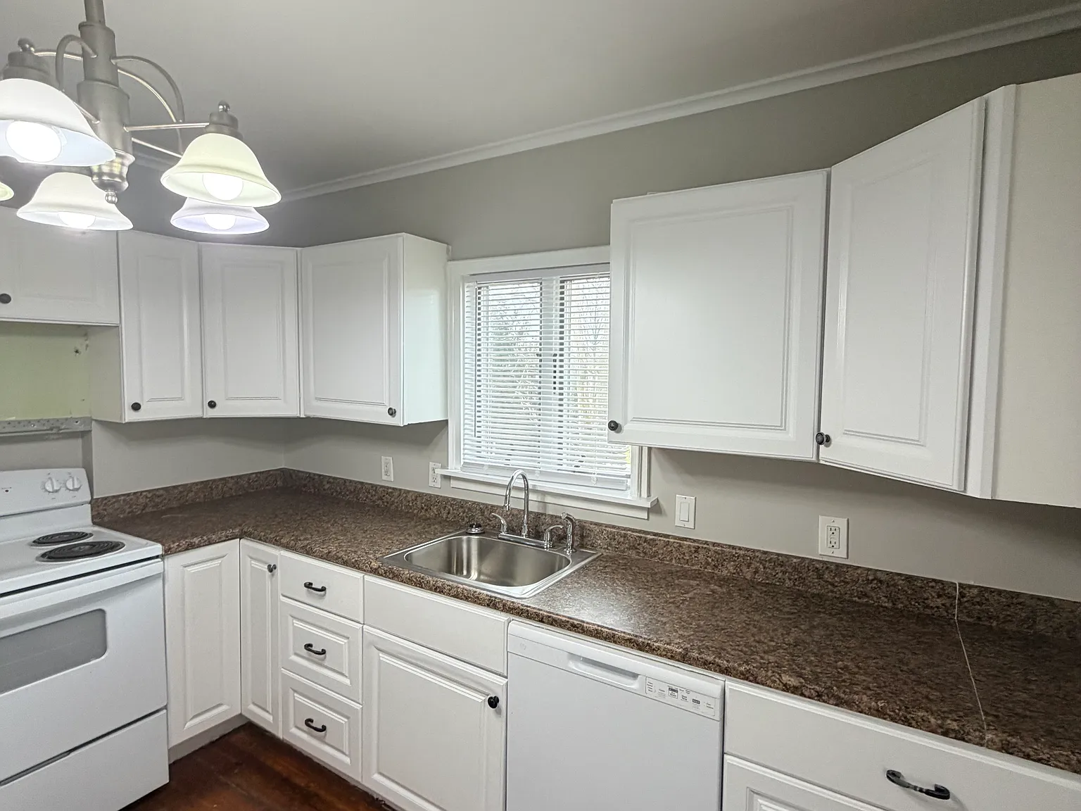 1634 Ella T Grasso Blvd — Photo 2