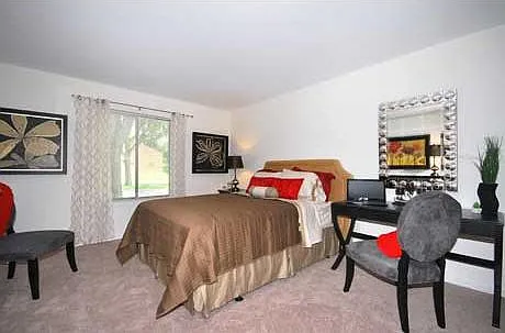 5 Country Club Drive — Photo 9