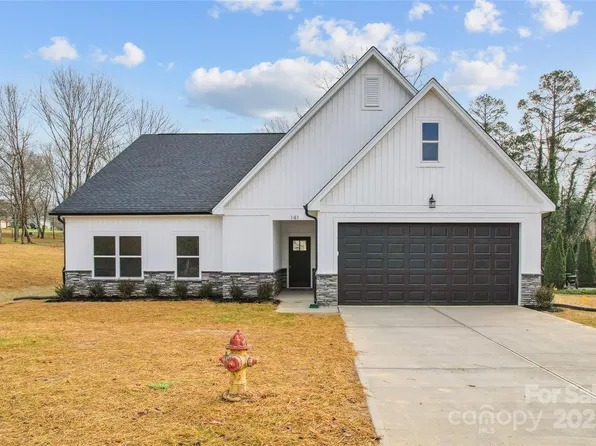 141 Quail Hollow Dr, Kings Mountain, NC 28086