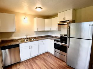 3033 Gateway St APT 138, Springfield, OR 97477