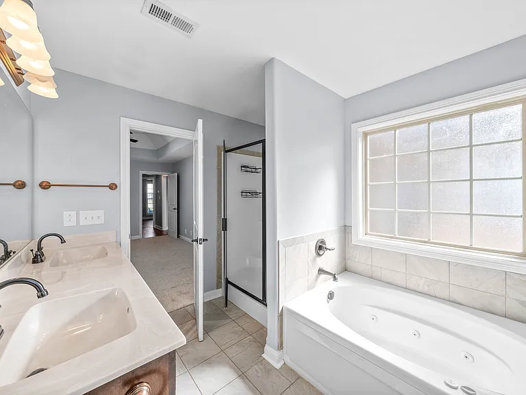 1320 Canyon Pl — Photo 22