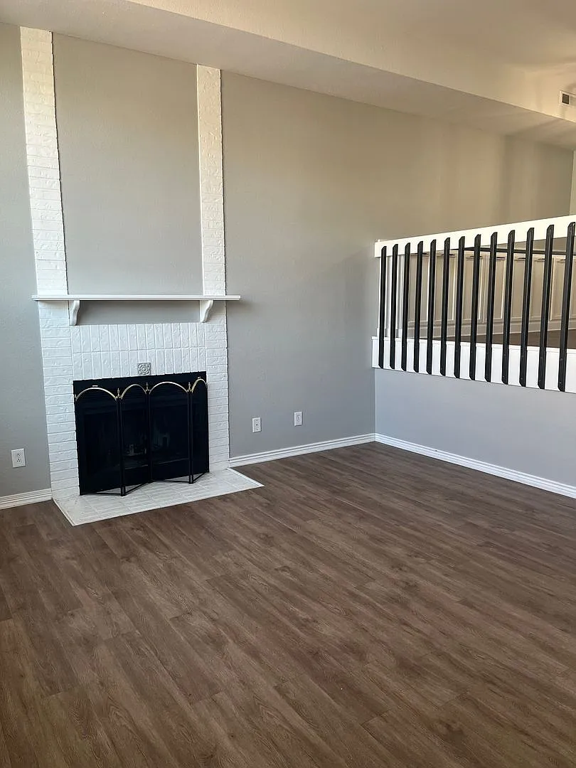 Spacious 4BD/3BA Updated Townhome w/ Private Backyard in Denver, CO- Available 8/5/26! — Photo 3